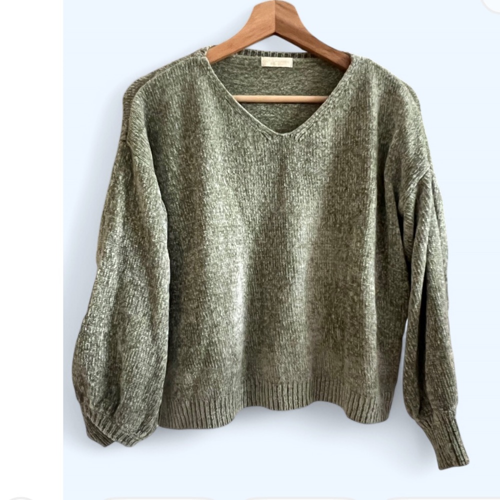 Earth Music & Ecology Japanese brand Mint Green Velvet Cropped Sweater